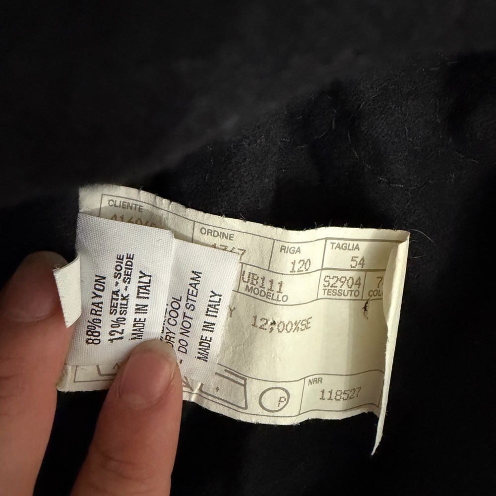 Versace Vintage jacket made in Italy. Authentic 90s jacket silk blend fabric - Picture 10 of 14